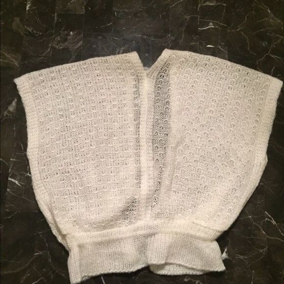 ❤️REDUCED❤️Super adorable light weight sweater‎ - Picture 4 of 4